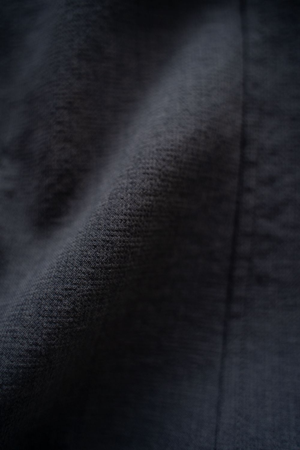 【256SS】ディープタックポリエステルワイドテーパードパンツ(CHARCOAL)