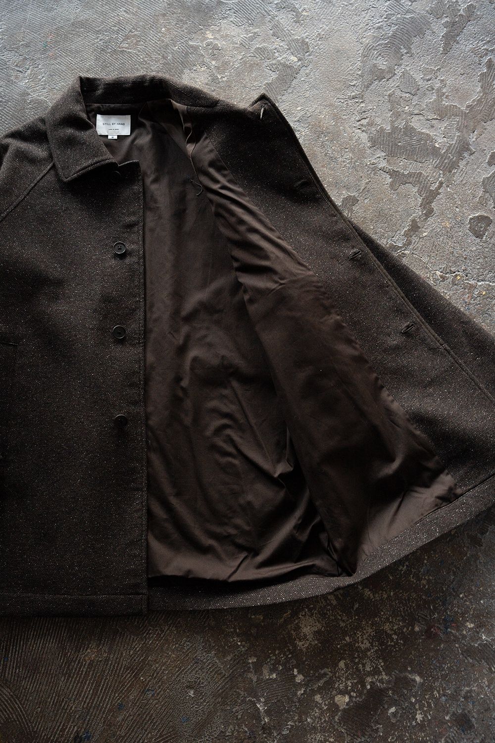 【26AW】ウール×シルクステンカラーハーフコート(DARK BROWN)