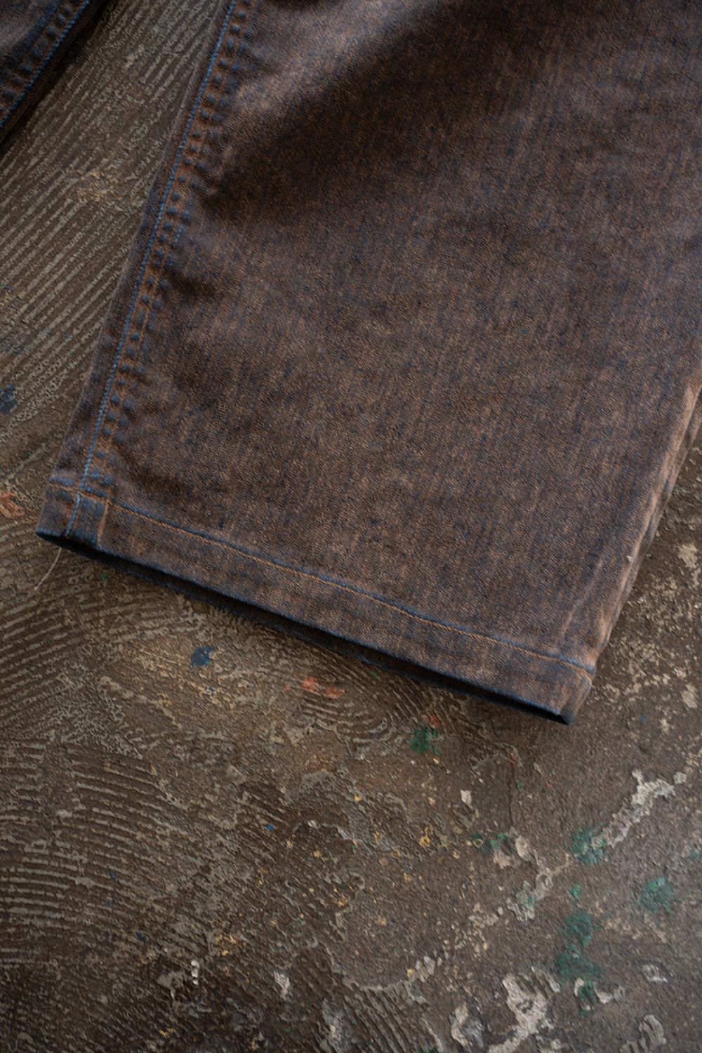 【26AW】Washed Flocked Denim Pants(FADED BROWN)