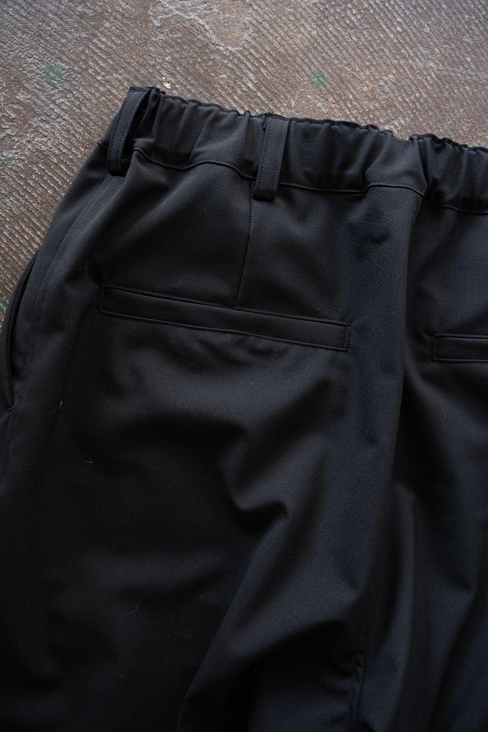 【ラスト1点】【26SS】Summer Wool 3 Pleat Pants(BLACK)