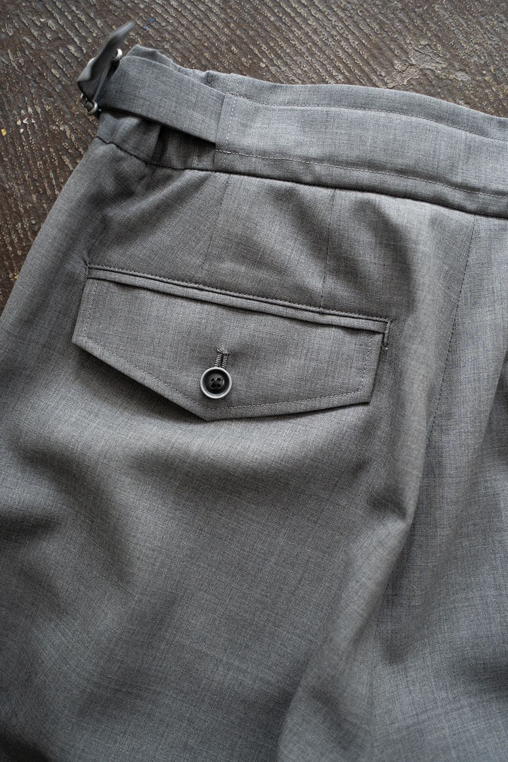 【ラスト1点】【24SS】2-Tack Wool Tropical Trousers/2タックウールトロピカルトラウザーズ(GRAY)