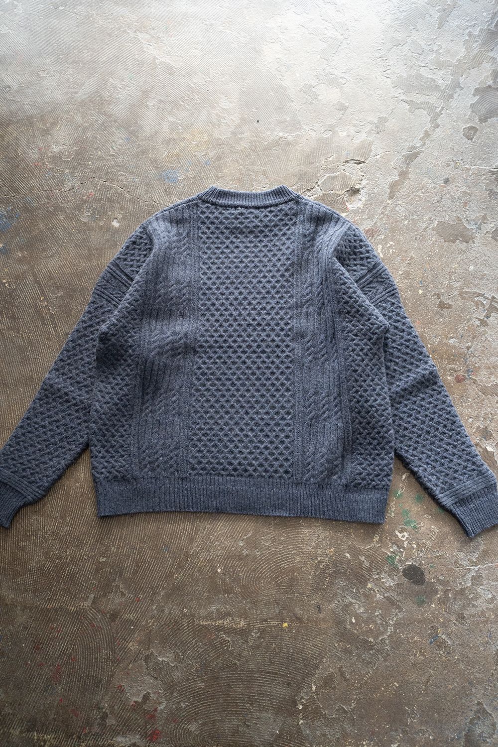 YASHIKI - 【ラスト1点】【22AW】Tokei Knit(BLUE) | Salty