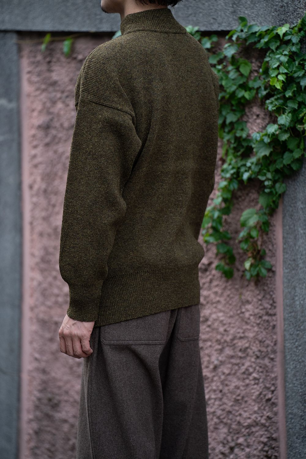 【ラスト1点】Hard twisted Shetlandwool GOB sweater(KHAKI)