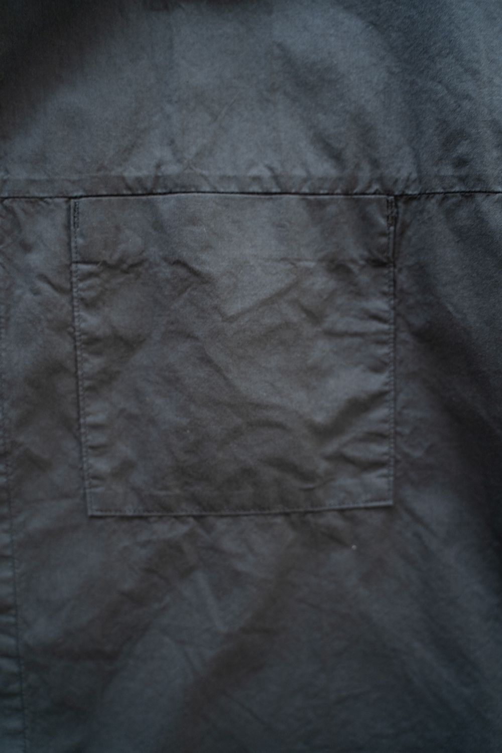 【ラスト1点】【23SS】シルク混半袖ヨークスリーブシャツ(BLACK NAVY)