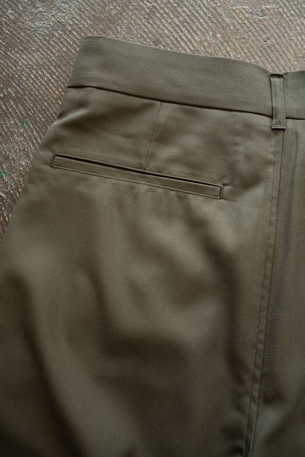 【26SS】Super120'sウールハーフパンツ(OLIVE)