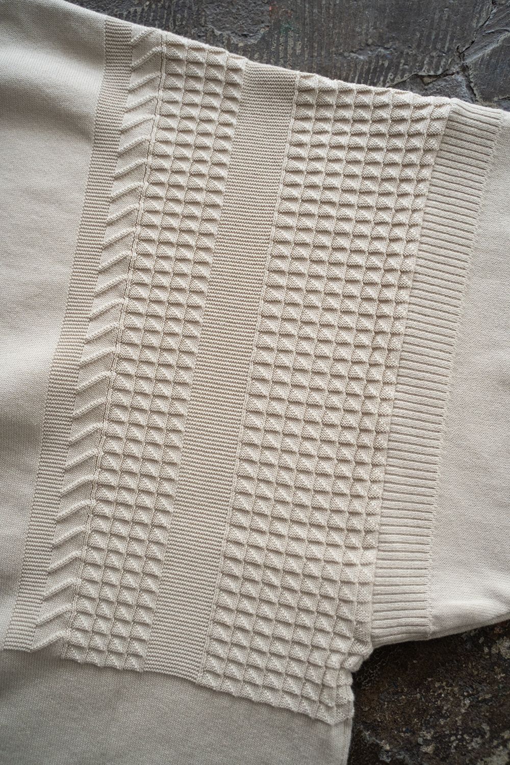 YASHIKI - 【ラスト1点】【24SS】Ogawa Henley Knit(PEARL GRAY