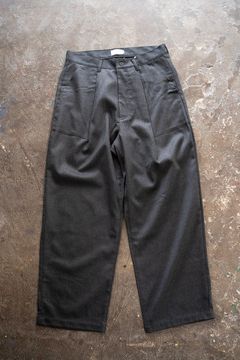 【ラスト1点】【23AW】サキソニーベイカースラックス(CHARCOAL)