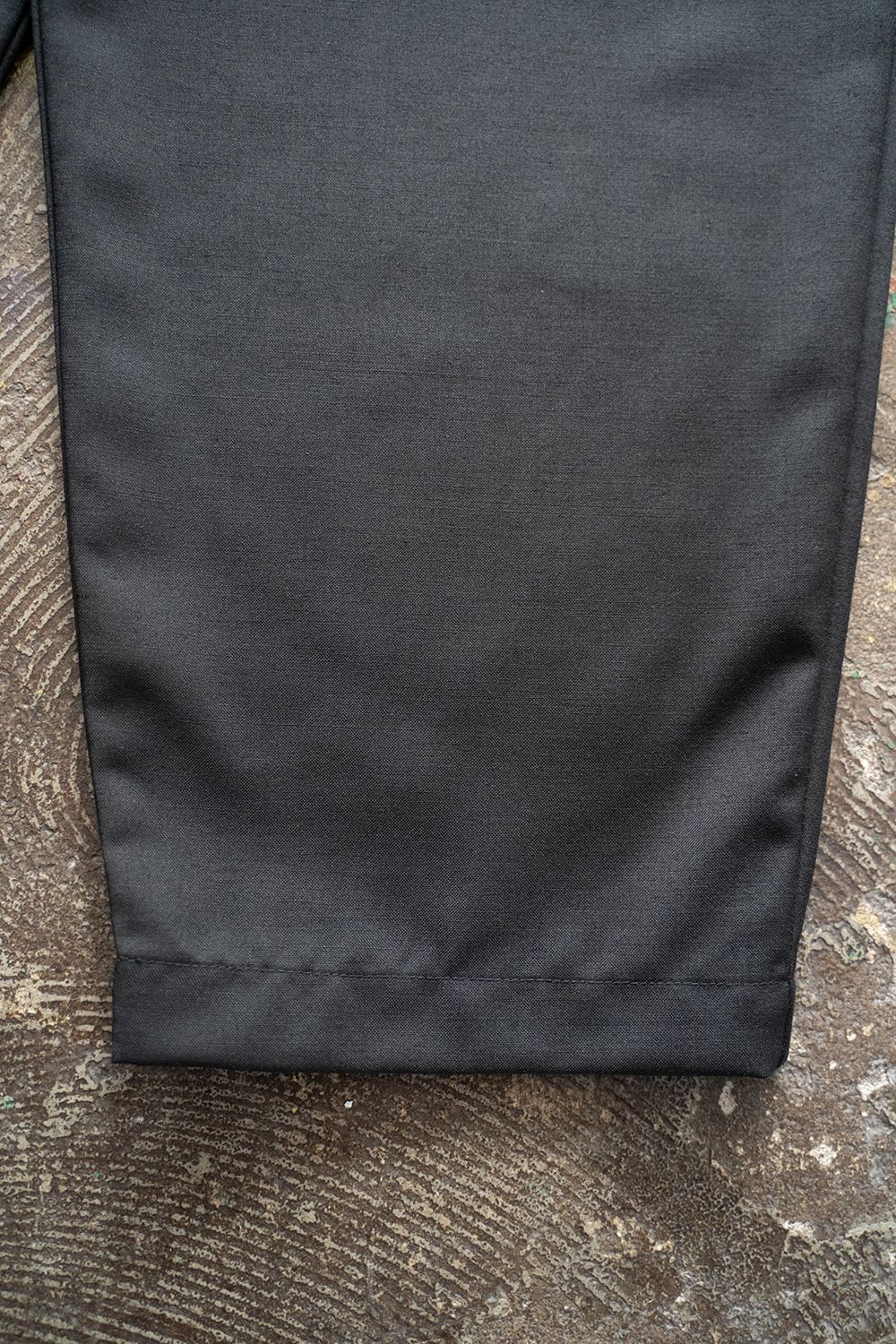 【25AW】モヘア混2タックイージーパンツ(INK BLACK)