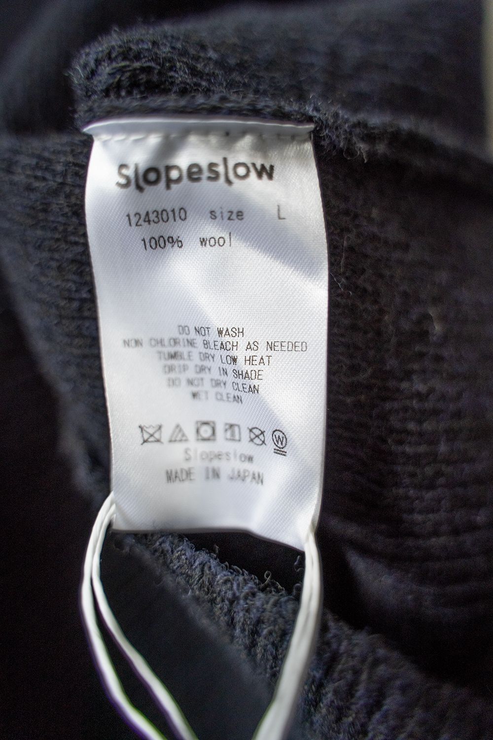 【ラスト1点】Hard twisted Shetlandwool cross V neck sweater(NAVY)