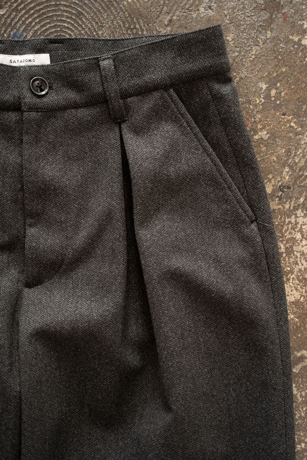 【26AW】2-Tack Herringbone Wide Slacks/2タックワイドスラックス(BLACK)