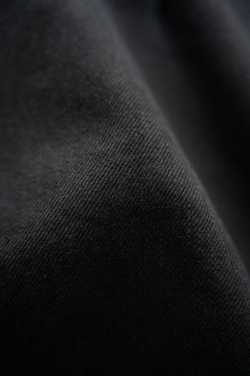 【25AW】フェードカラーデニムワンタックパンツ(INK BLACK)