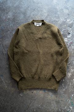 【ラスト1点】Hard twisted Shetlandwool cross V neck sweater(KHAKI)