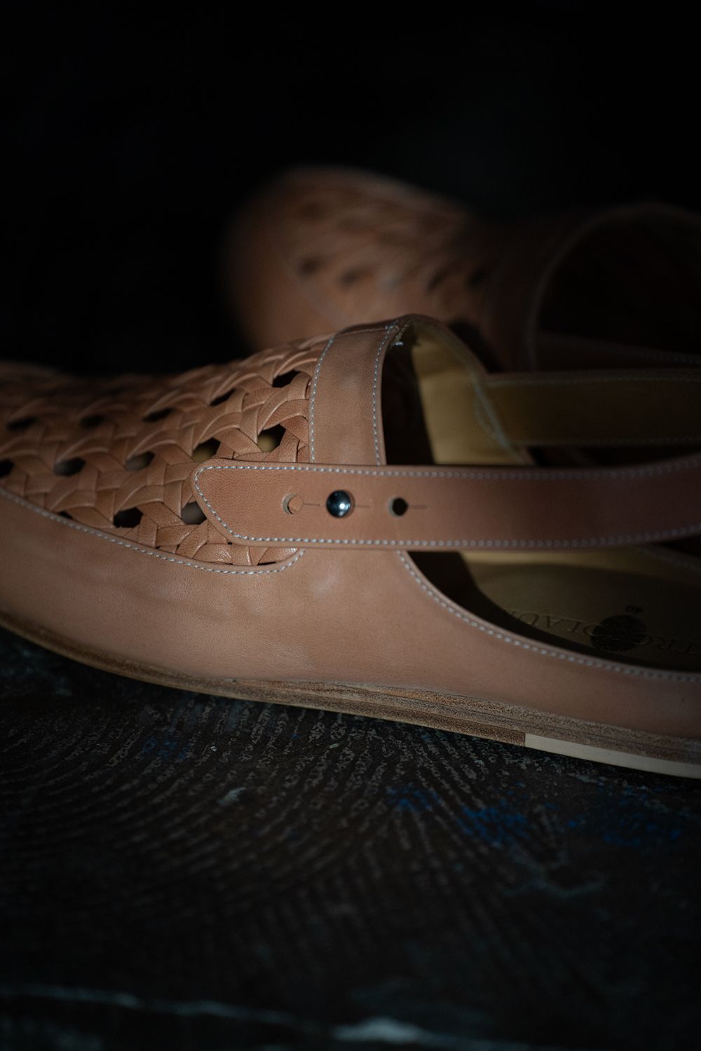 Cage Sandal(camel)