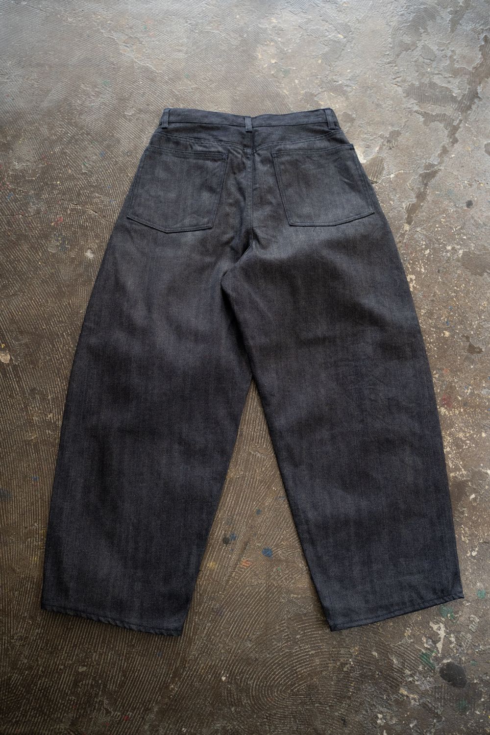 【26AW】ワンタックワイドデニムパンツ(NAVY)