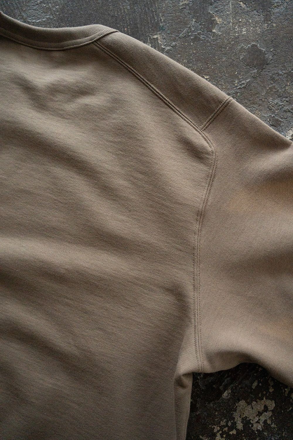【ラスト1点】【26SS】プルオーバースウェット(KHAKI BEIGE)