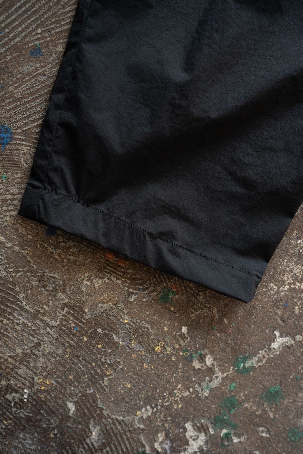 【26SS】ストレッチナイロンテーパードパンツ(BLACK)