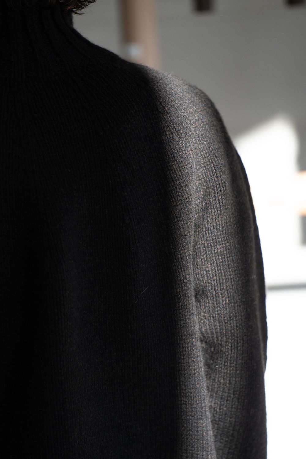 【ラスト1点】yak/lambs multi ply HAND KNITTING yoke top turtle neck sweater(BLACK)