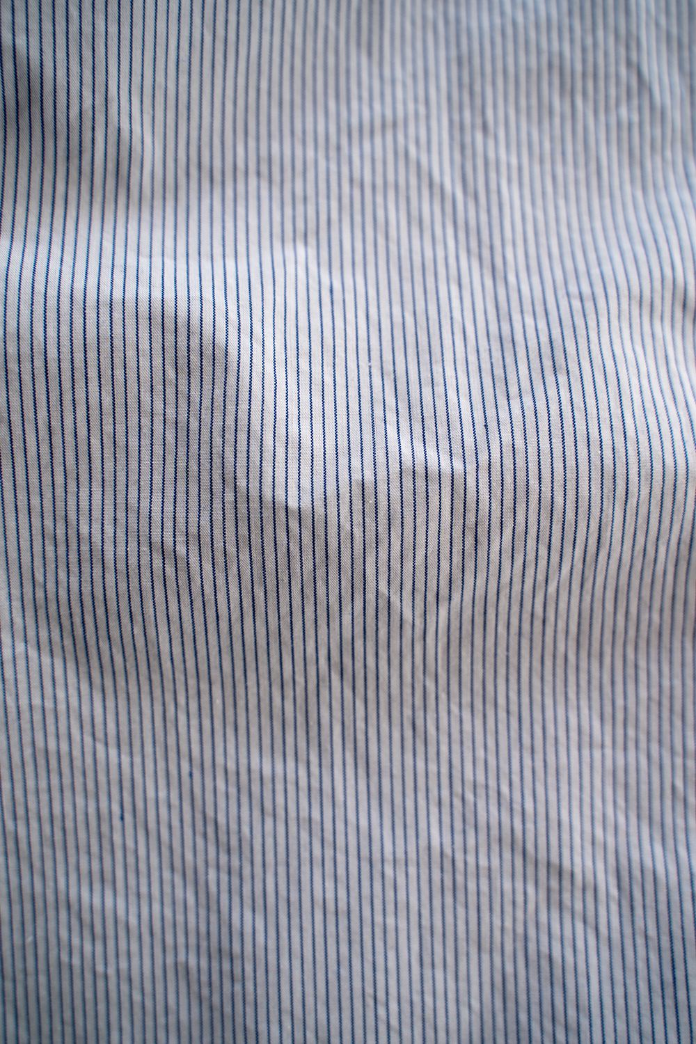 【ラスト1点】【22SS】スビンコットンタイプライターバンドカラーシャツ(HAIRLINE STRIPE)