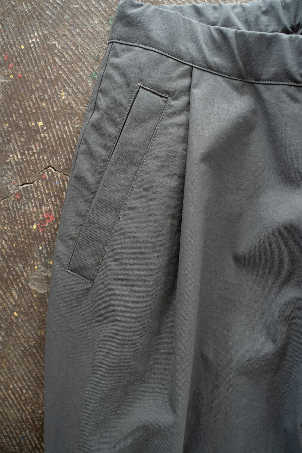 【ラスト1点】【24SS】ディープタックナイロンイージーパンツ(SLATE GRAY)