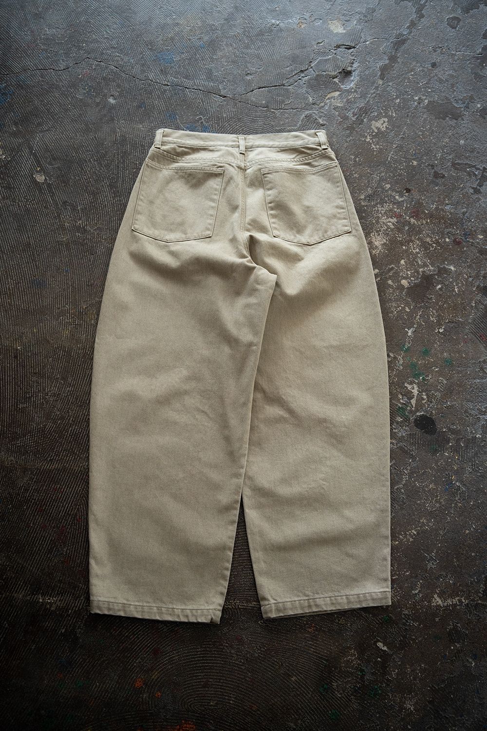 【25AW】フェードカラーデニムワンタックパンツ(BEIGE)