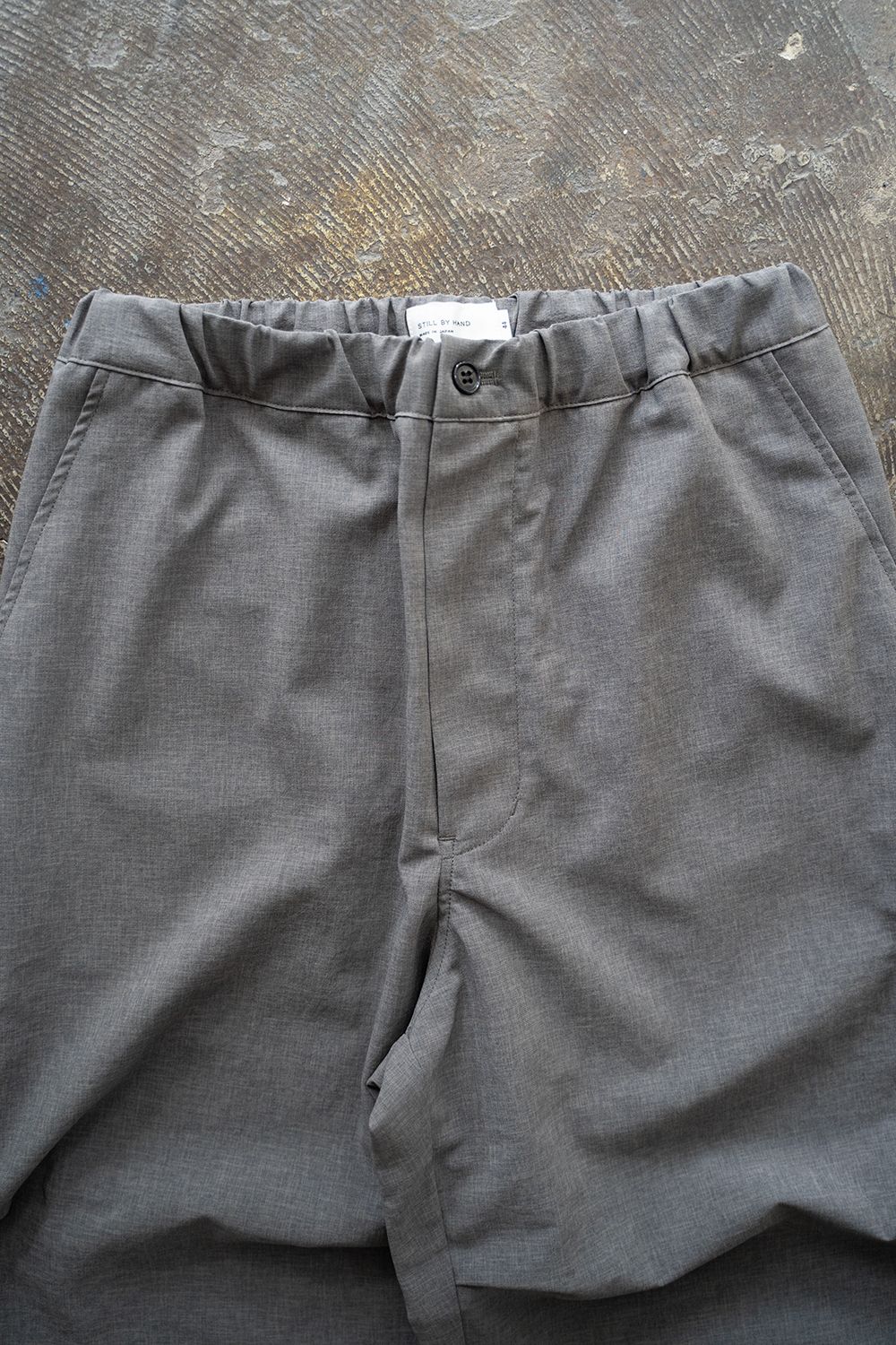 【ラスト1点】【24SS】強撚ポリエステルニータックイージーパンツ(GRAY)