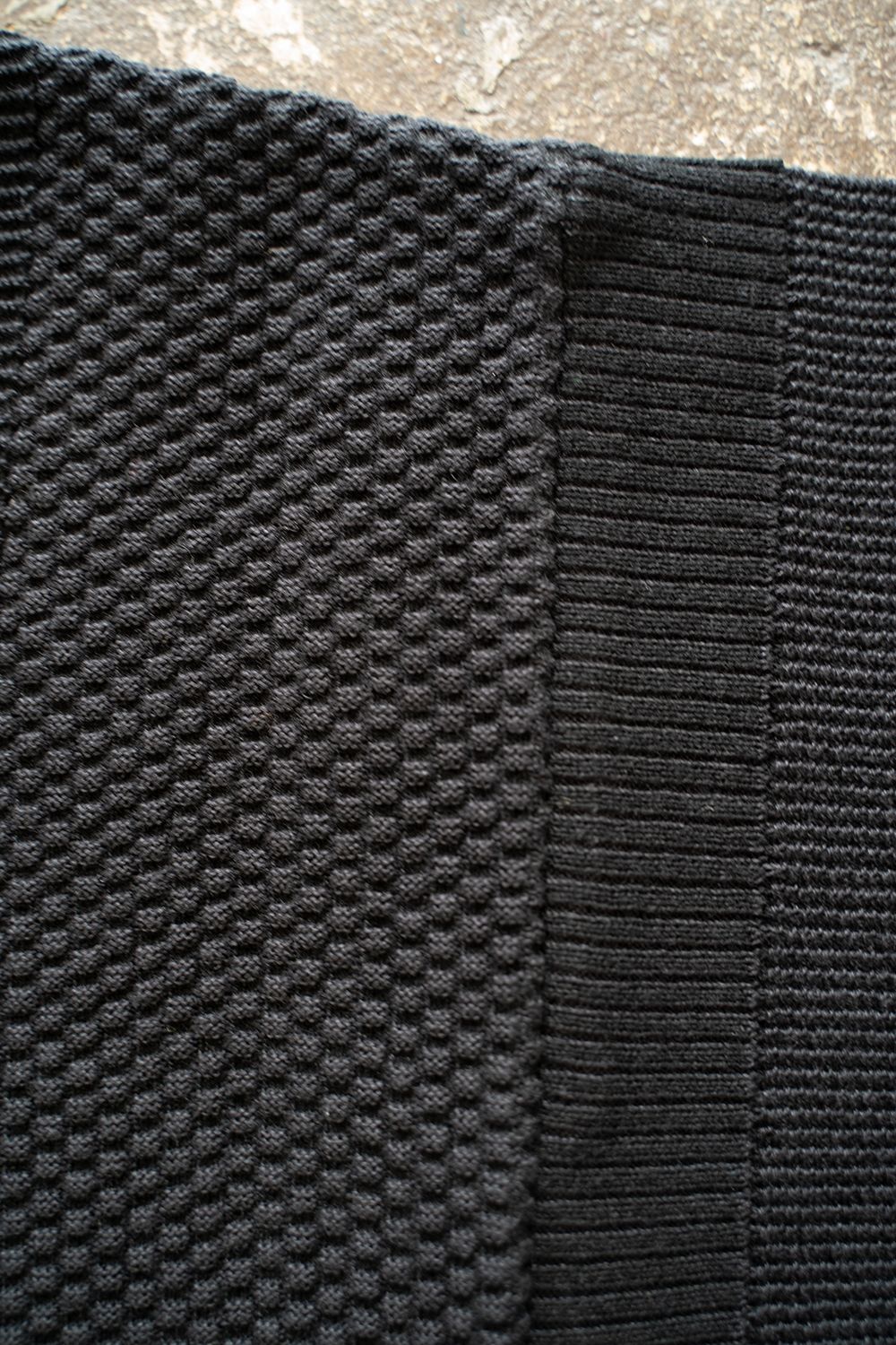 【ラスト1点】【23SS】Harukaze Henley Knit(BLACK)