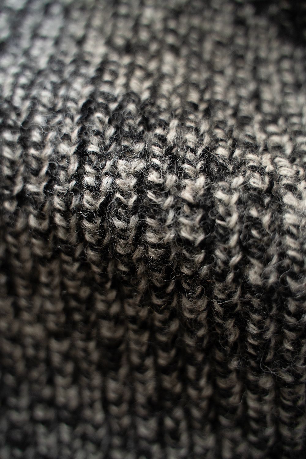 【ラスト1点】brushed yak/Shetland wool turtle neck sweater(BLACK MIX)