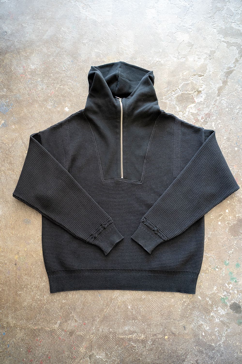 YASHIKI - Tasogare High Neck Hoodie(BROWN) | Salty