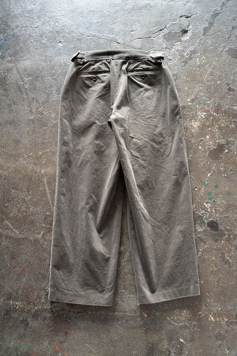 【ラスト1点】【22AW】2-Tack Corduroy Trousers/2タックコーデュロイトラウザース(GREIGE)