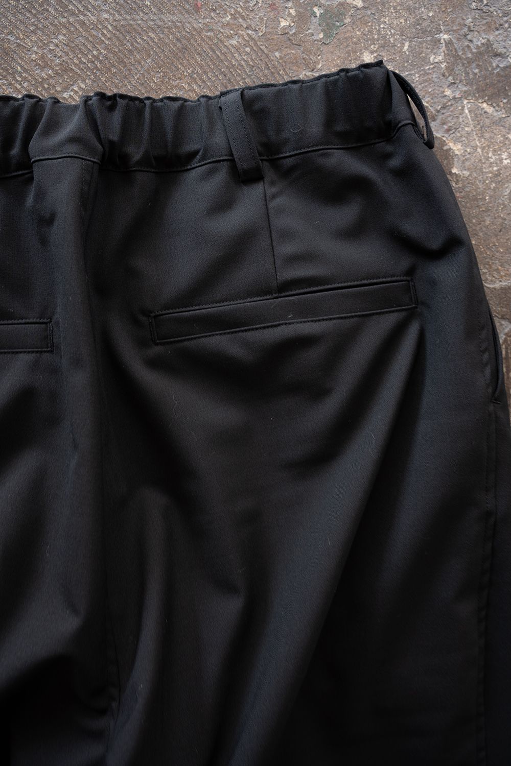 【ラスト1点】【26SS】Summer Wool 3 Pleat Pants(BLACK)