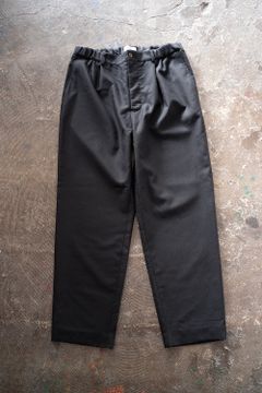 【ラスト1点】【22AW】ウールタッサー2タックイージーパンツ(INK BLACK)
