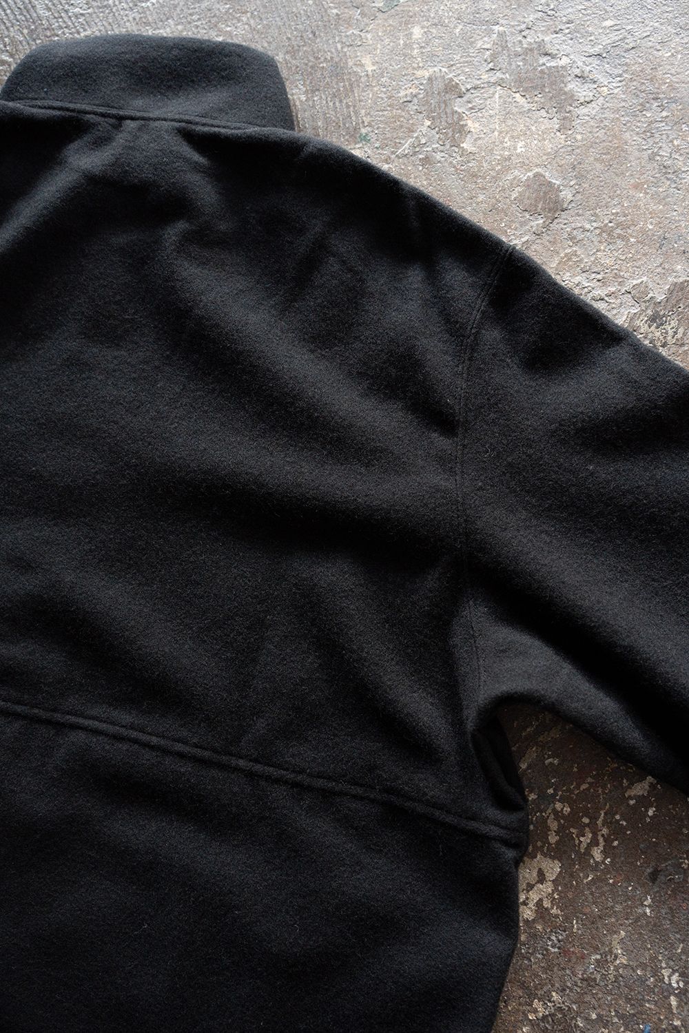 【26AW】カシミア混ジップブルゾン(BLACK)
