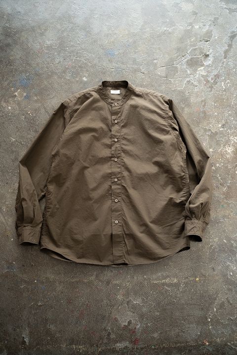 【ラスト1点】【22AW】スビンコットンタイプライターバンドカラーシャツ(DARK BROWN)