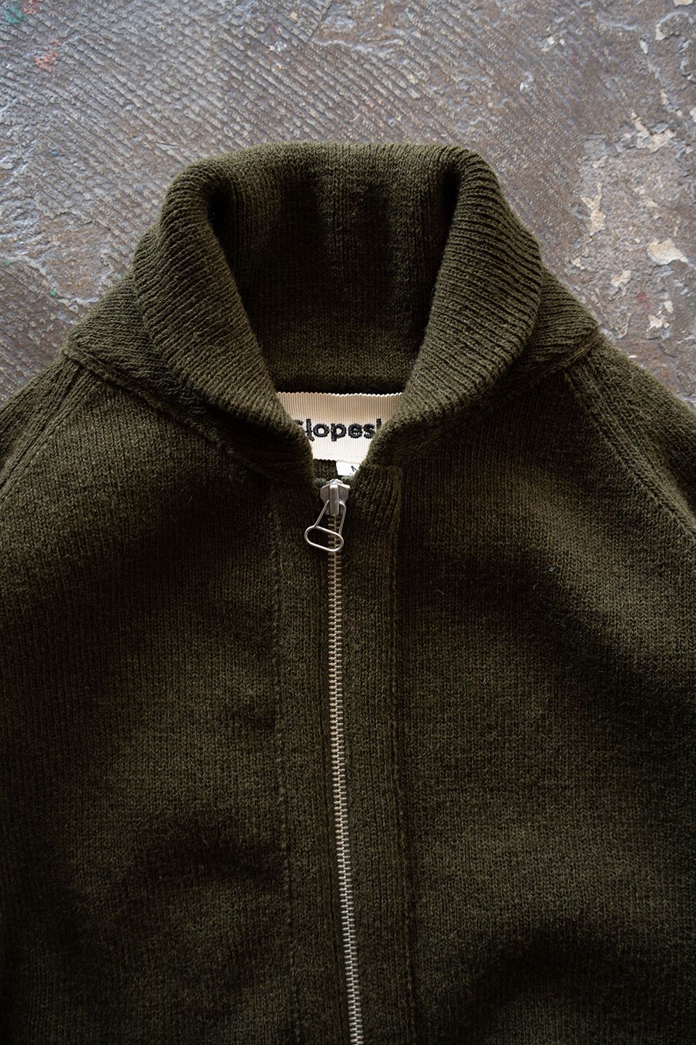Hard twisted Shetlandwool type C-2(OLIVE KHAKI)