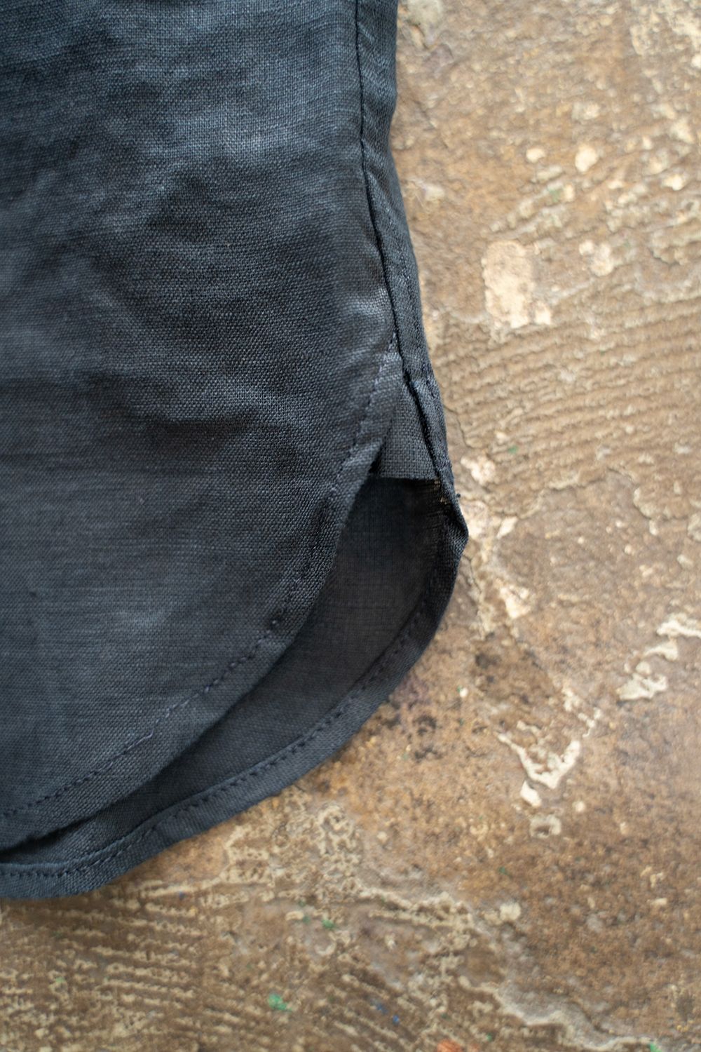 【ラスト1点】【24SS】リネンバンドカラーシャツ(NAVY)