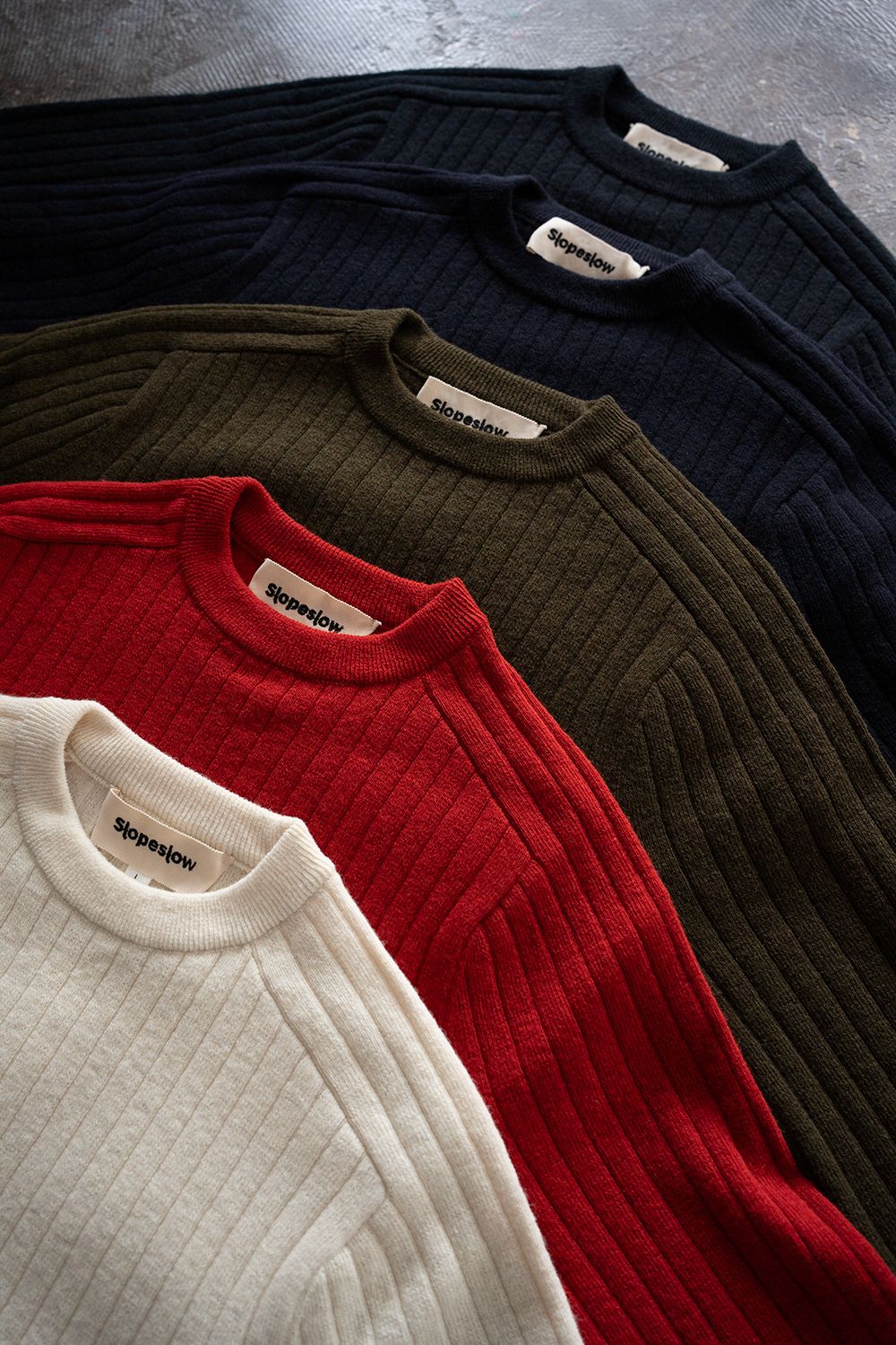Hard twisted Shetlandwool RIB saddle shoulder crew neck sweater(OLIVE)