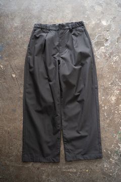【ラスト1点】【25SS】キュプラ混ツイルインタックイージーパンツ(CHARCOAL)