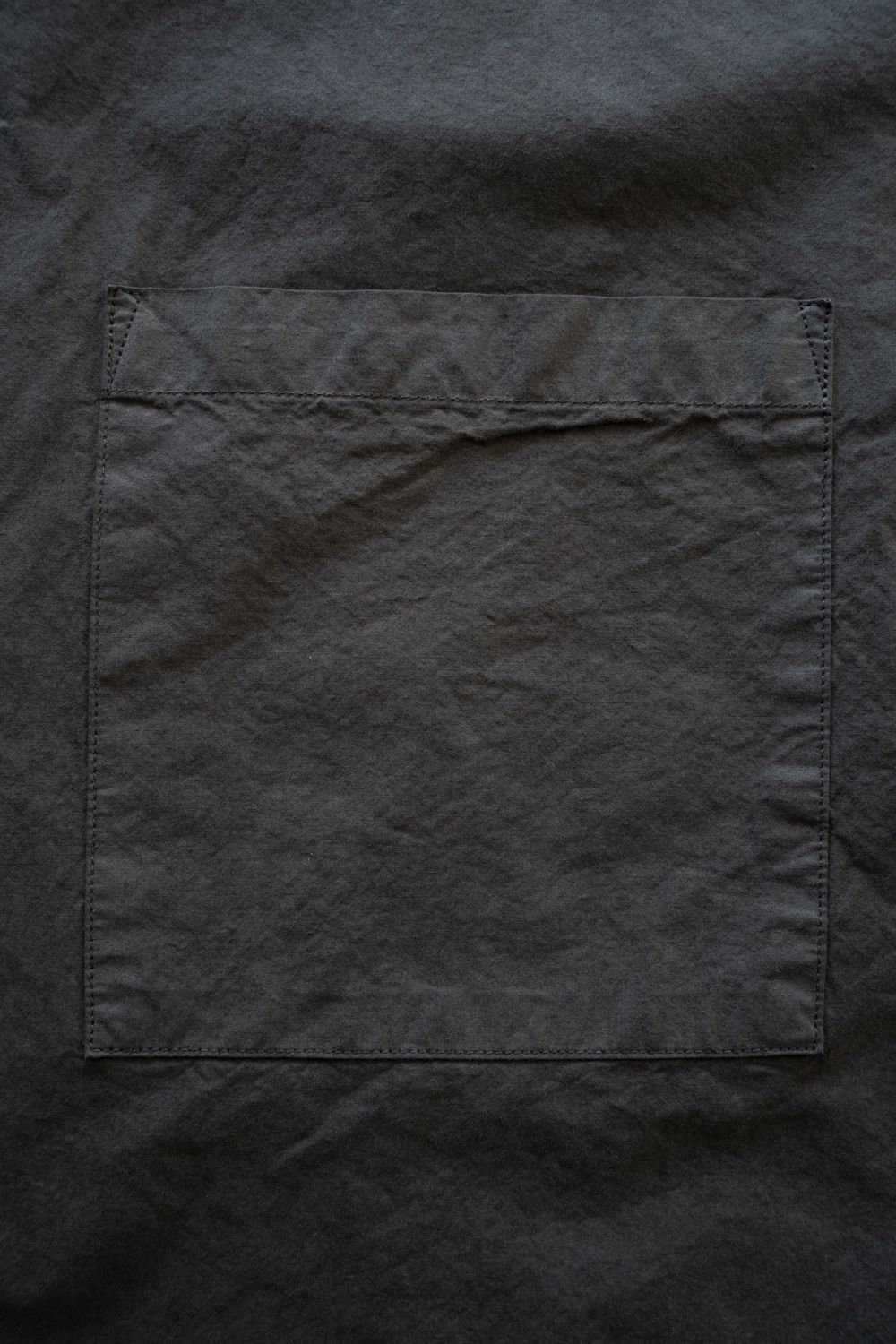 【ラスト1点】【25AW】ガーメントダイダンプシャツ(CHARCOAL)