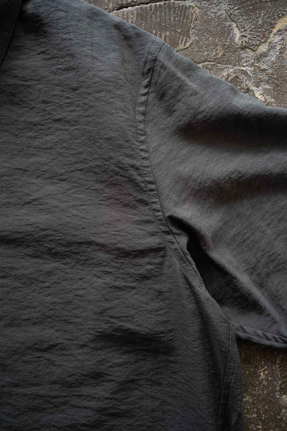 【ラスト1点】【25SS】レーヨン×リネン半袖スキッパーシャツ(GRAY)