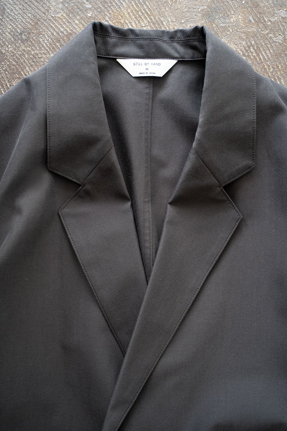 【ラスト1点】【25SS】キュプラ混ツイルダブルジャケット(CHARCOAL)