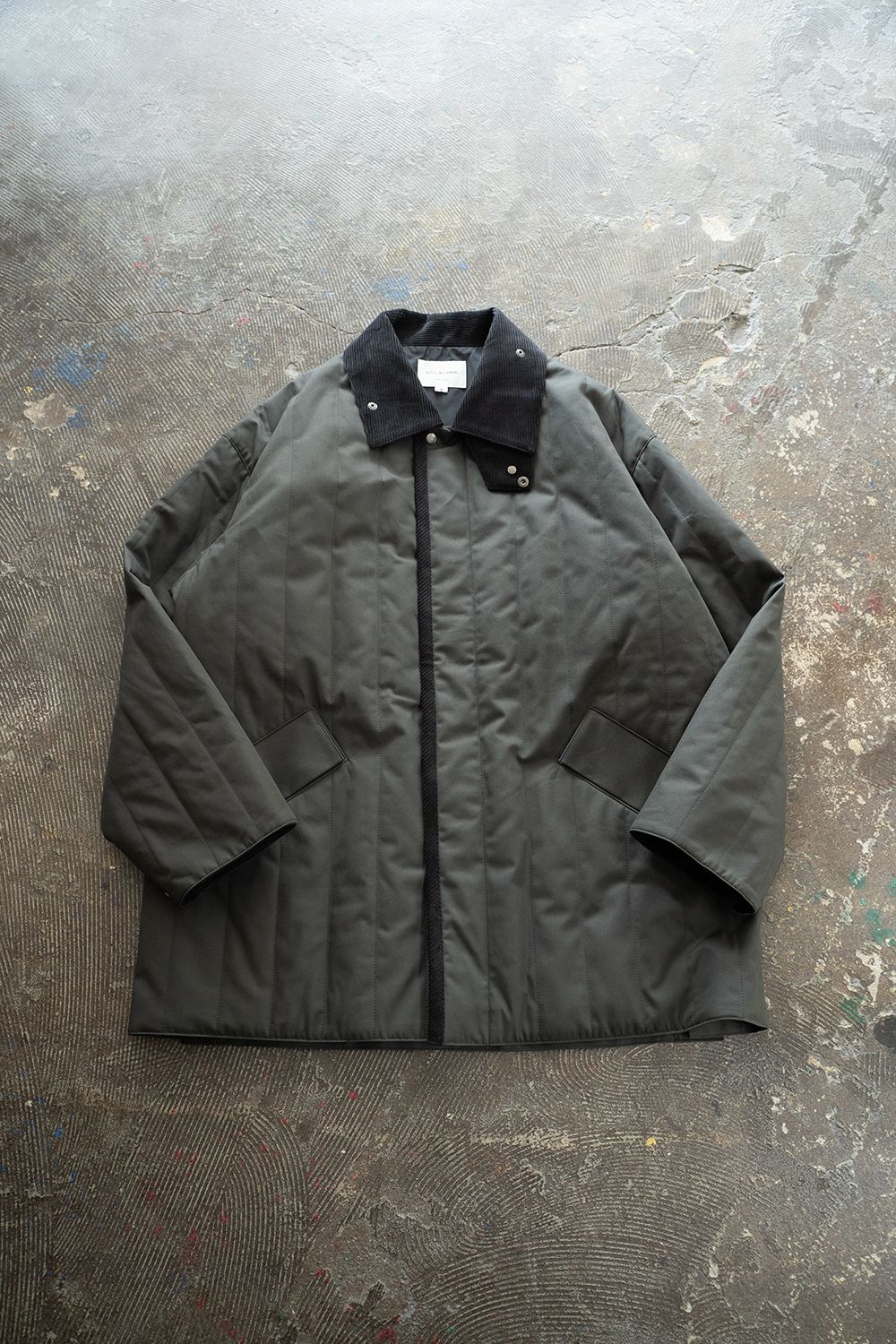 【25AW】コーデュロイ切り替えシンサレートキルティングブルゾン(GREEN CHARCOAL)