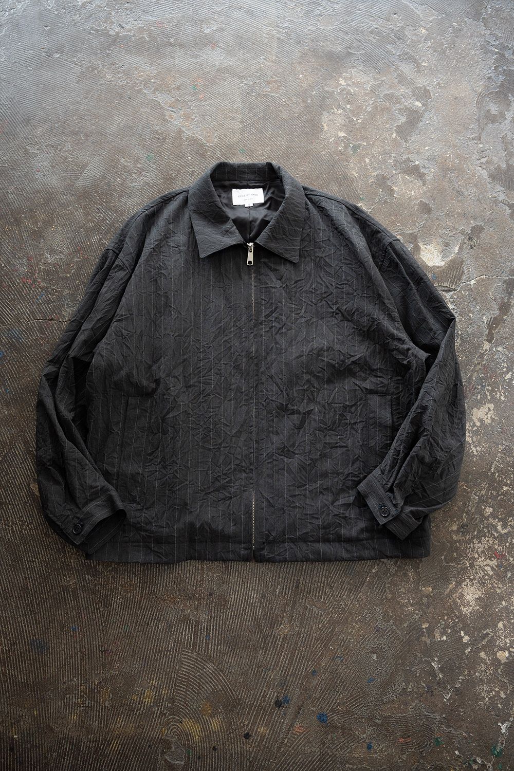 【26AW】先染めポリエステルジップブルゾン(CHARCOAL)