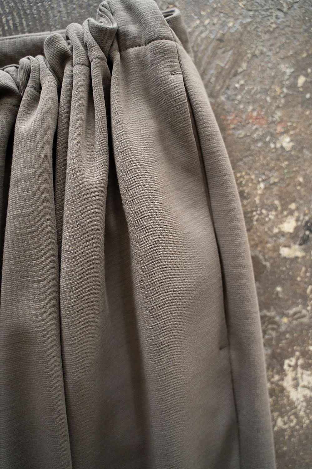 【ラスト1点】【22AW】Alpinix™️ Jersey Gathered Pants/Alpinixジャージーギャザーパンツ(BEIGE)