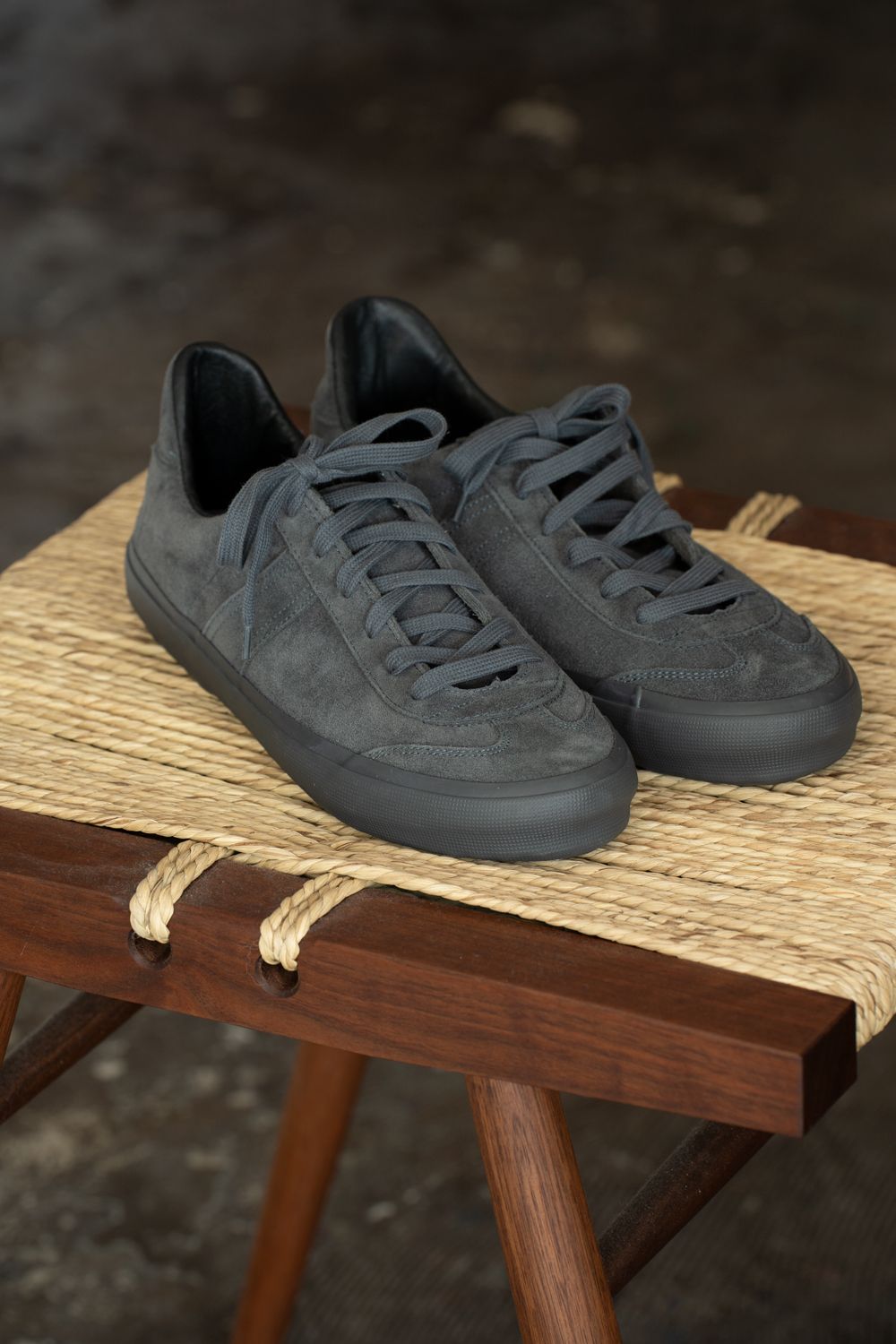 【25AW】REPRODUCTION OF FOUND×STILL BY HANDスウェードスニーカー(CHARCOAL)
