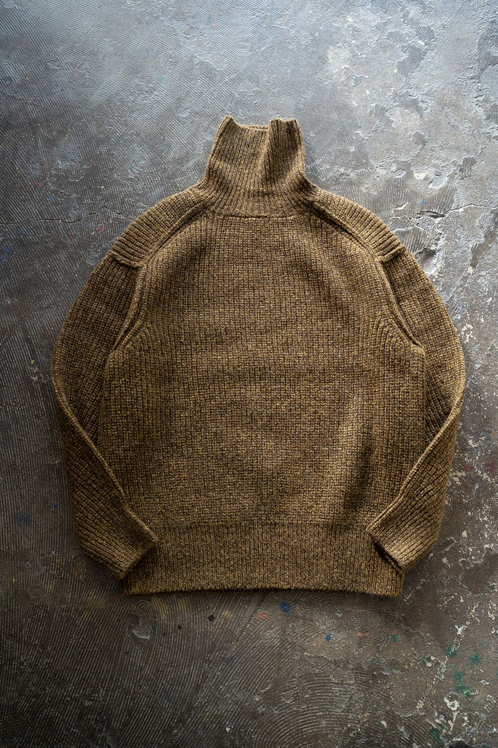 【ラスト1点】brushed yak/Shetland wool turtle neck sweater(MARRON)