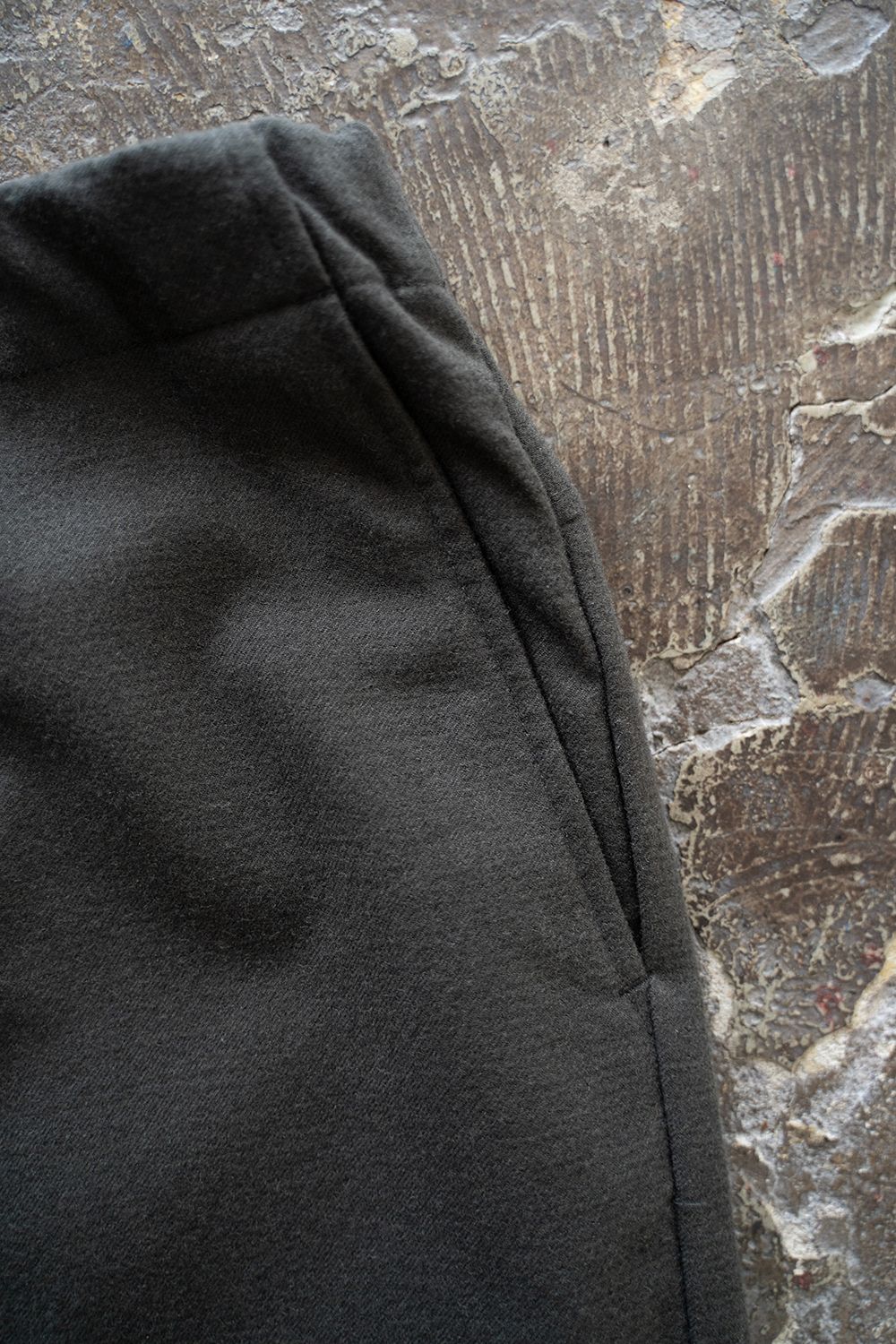 【24AW】ウール×コットンイージーパンツ(CHARCOAL)