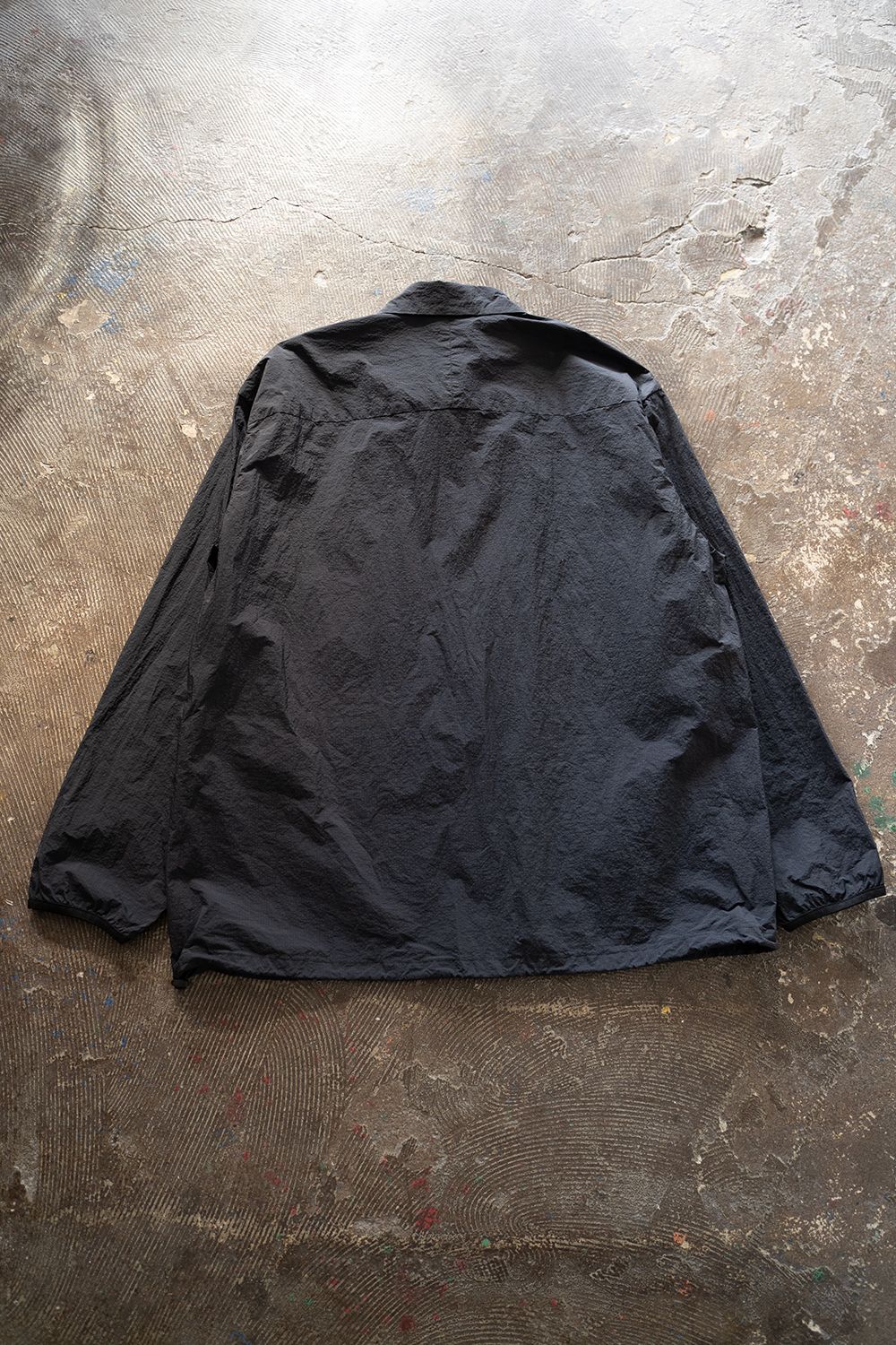 【ラスト1点】【24AW】撥水ナイロンアノラックブルゾン(BLACK NAVY)