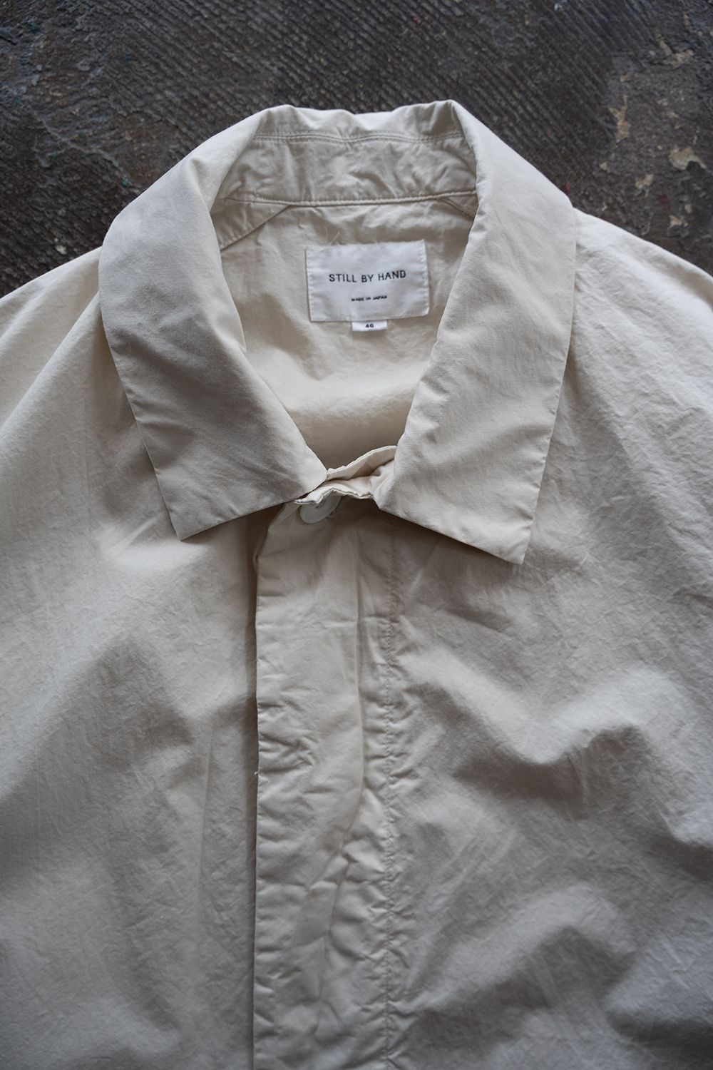 【26SS】ガーメントダイステンカラーハーフコート(ECRU)