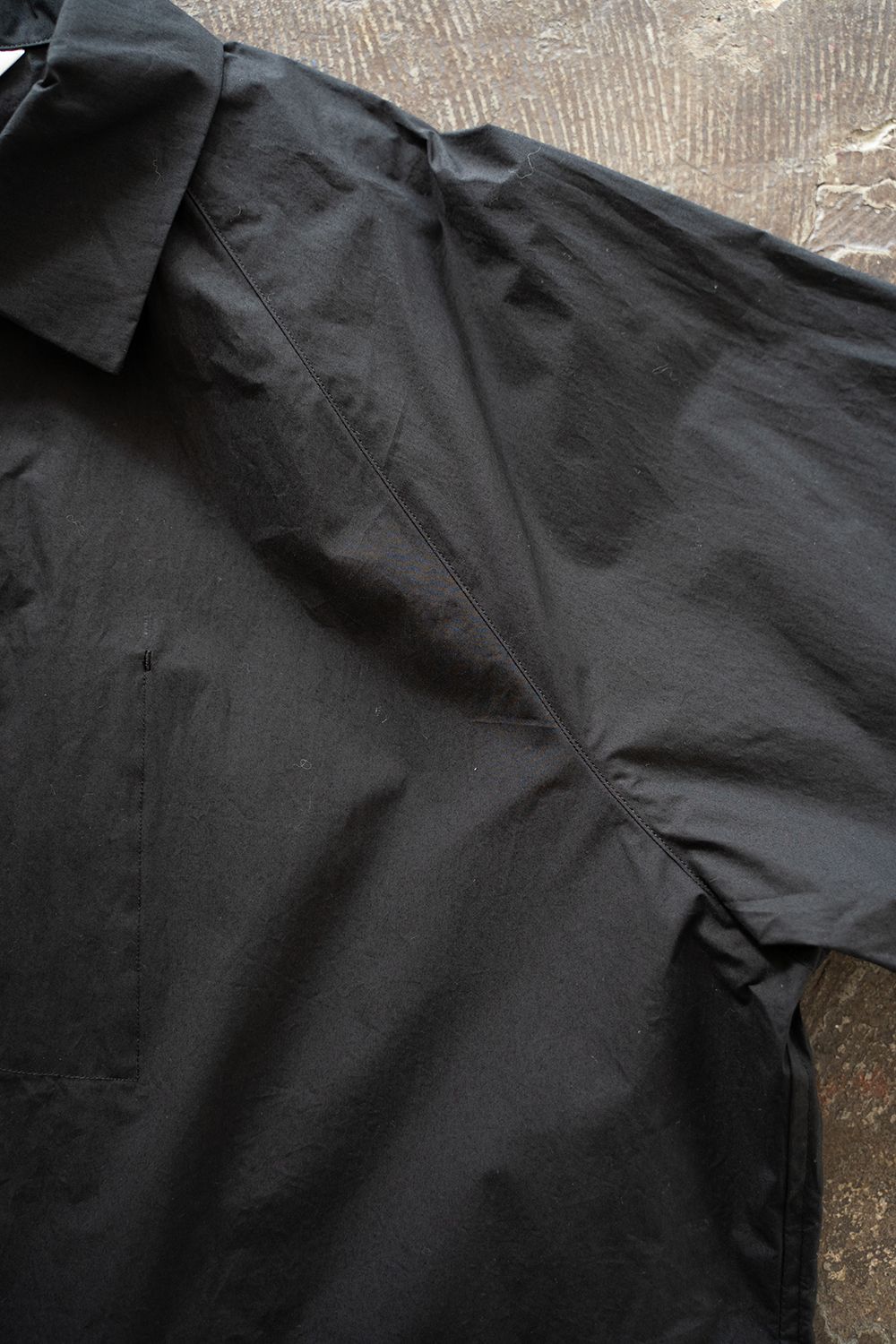 【ラスト1点】【25SS】シリコン加工シャツブルゾン(INK BLACK)