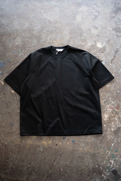 【26SS】オーバーサイズ変形スリーブTシャツ(BLACK)